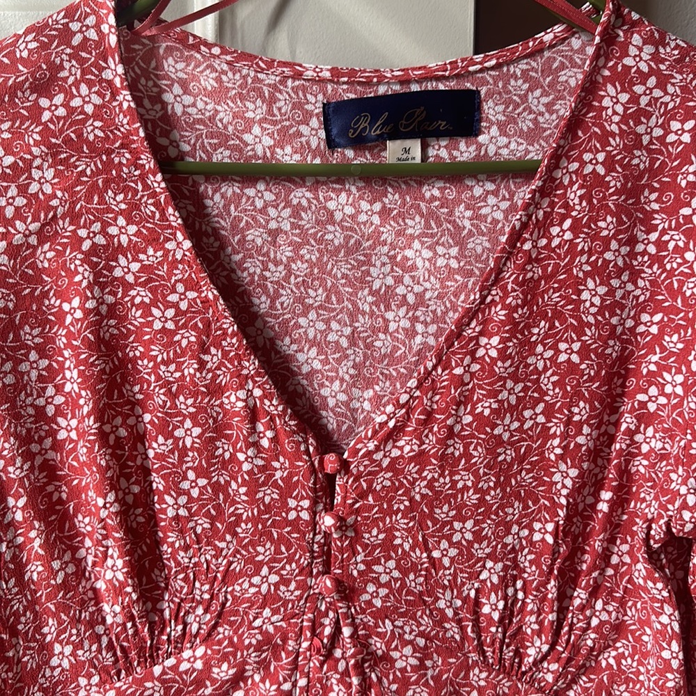 Francesca’s red & white long sleeve floral print blouse - flowy